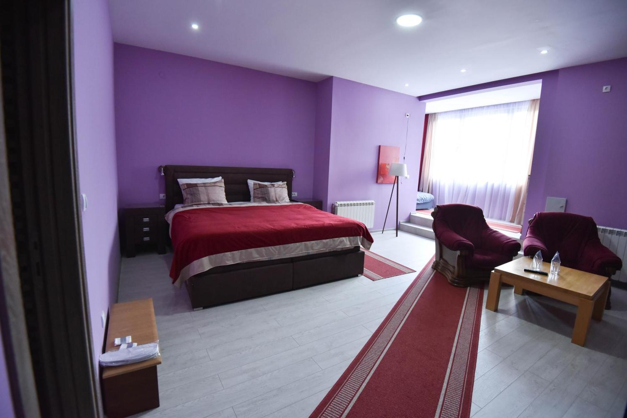 Hotel Gold Плевля Екстериор снимка