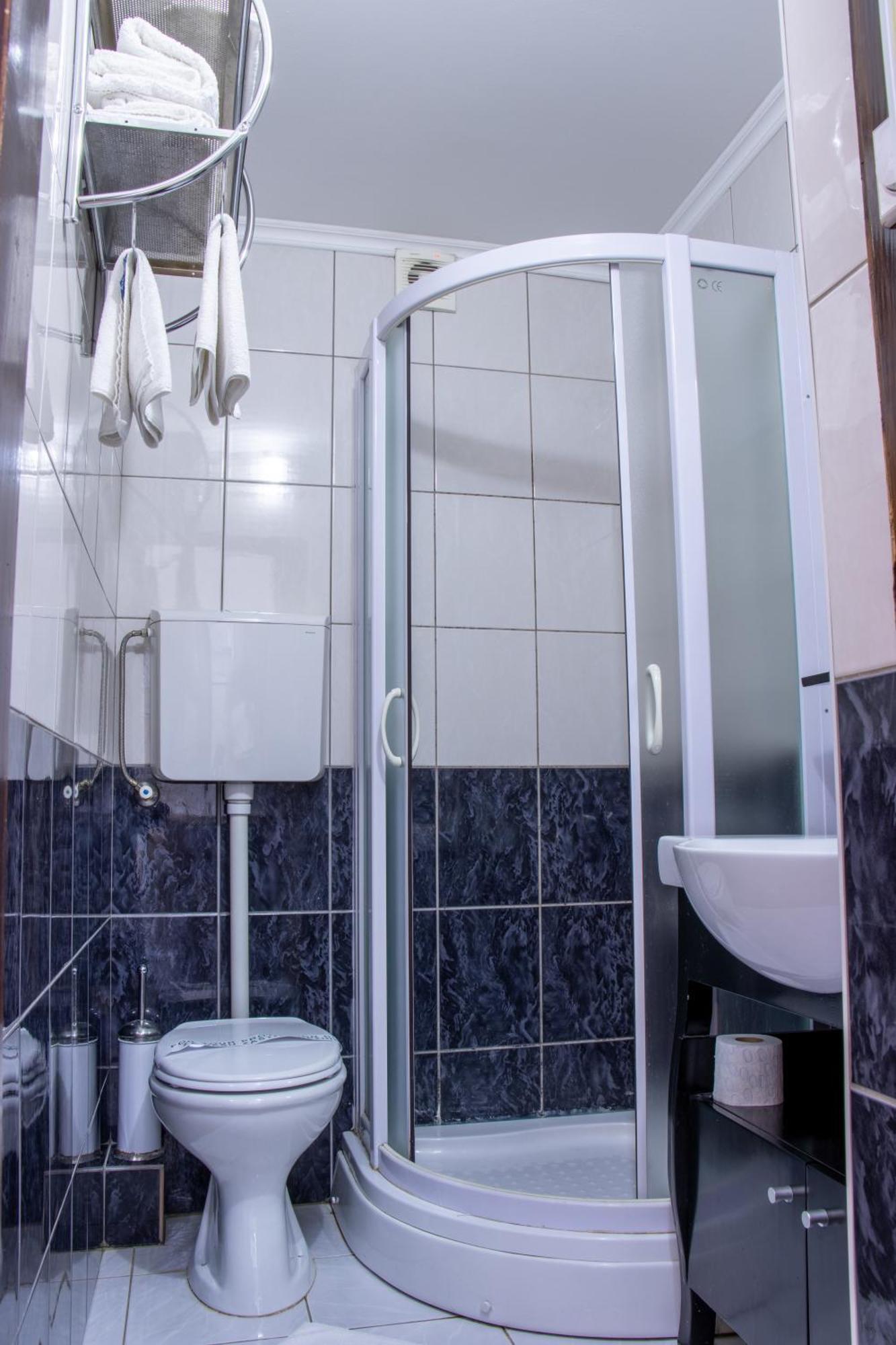 Hotel Gold Плевля Екстериор снимка